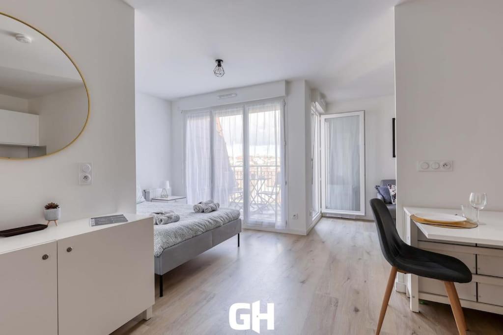 Apartment Le Season - Bel - Proche & Paris Rer E *